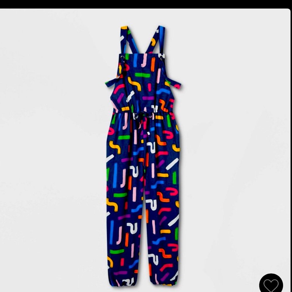 ISO- not selling! I need one size small!!!